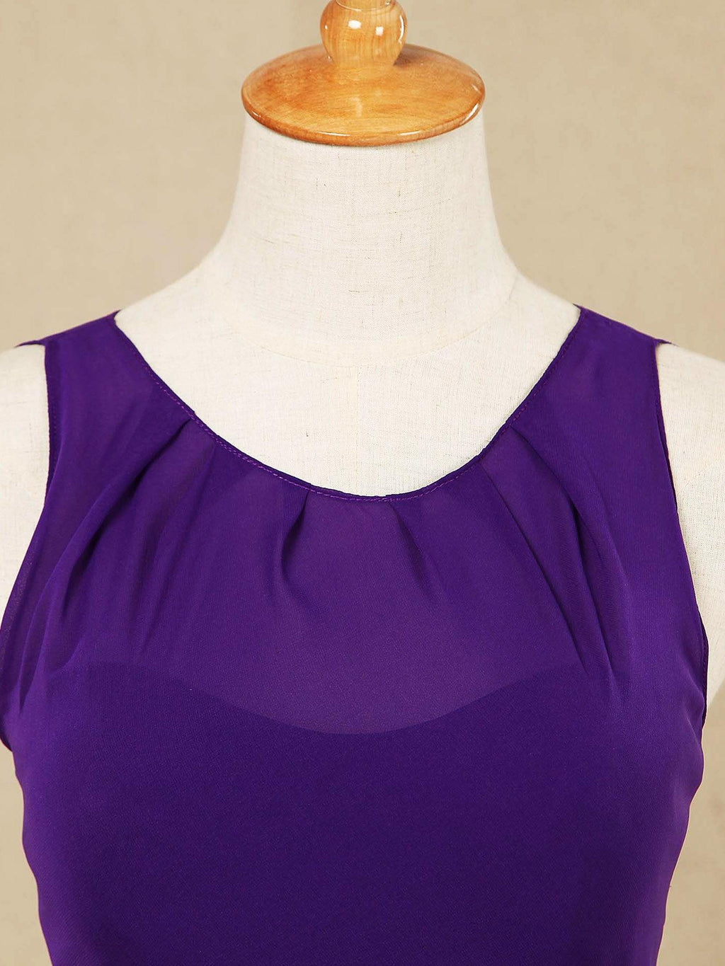 Vestido de dama de honor de gasa hasta la rodilla con escote joya, corte A, sin mangas
