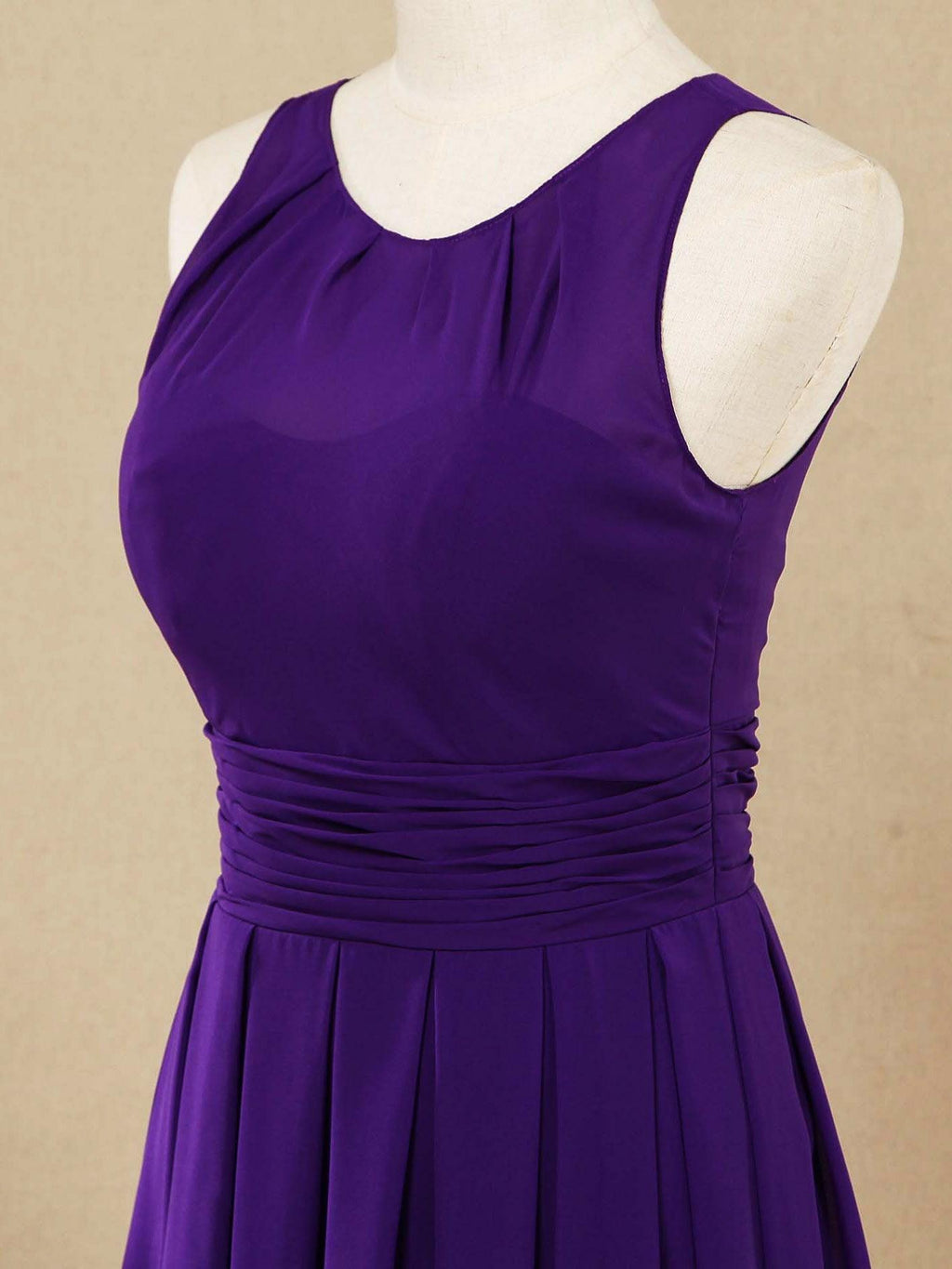 Vestido de dama de honor de gasa hasta la rodilla con escote joya, corte A, sin mangas