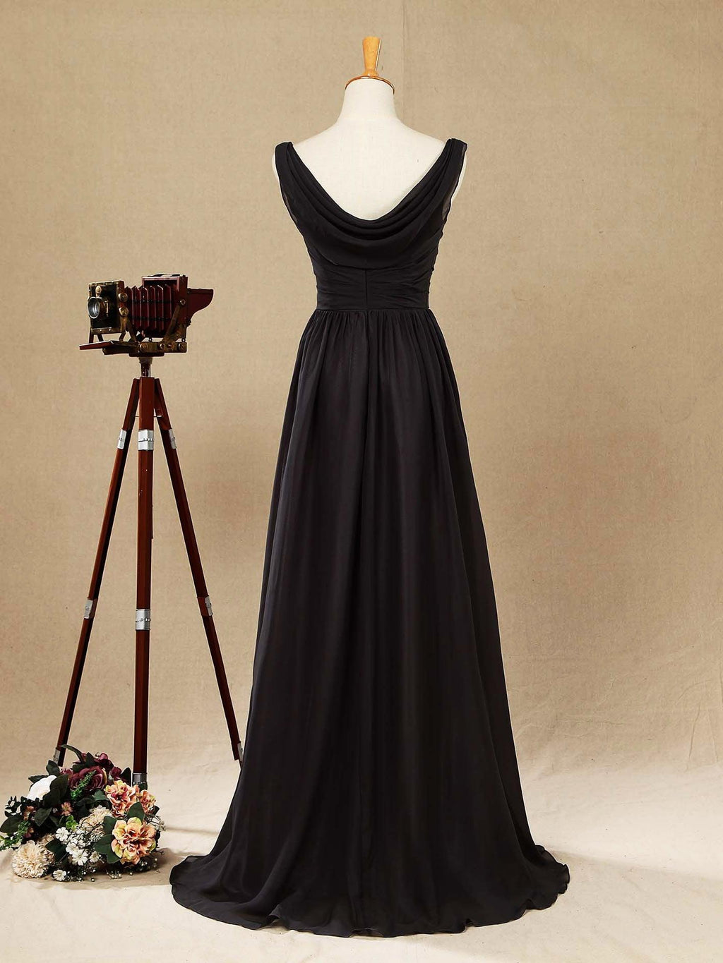 A-Linie, U-Ausschnitt, bodenlanges Chiffon-Brautjungfernkleid, Wasserfallausschnitt mit gerüschtem Faltende 