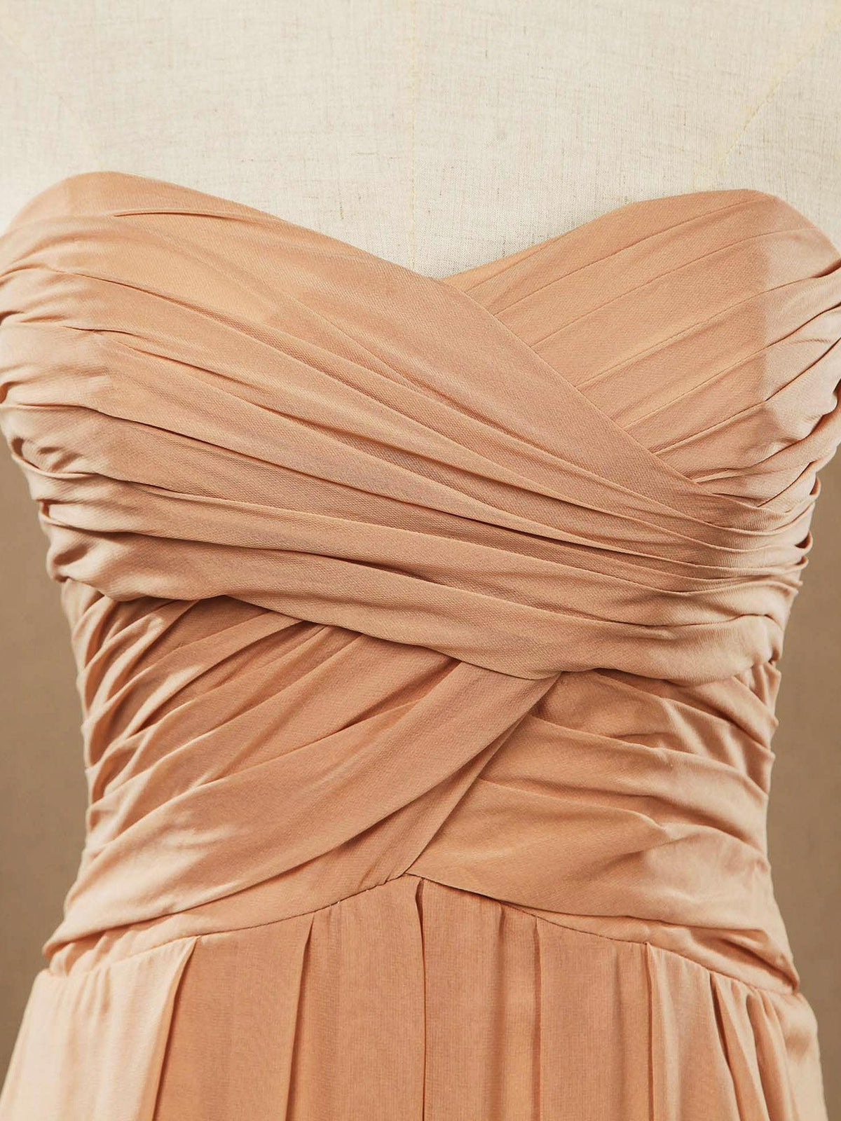 Vestidos de dama de honor de gasa hasta el suelo, escote corazón, sin tirantes y frunces entrecruzados