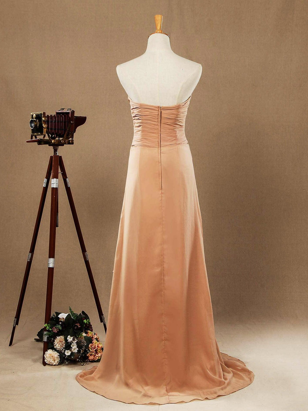 Vestidos de dama de honor de gasa hasta el suelo, escote corazón, sin tirantes y frunces entrecruzados