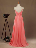 A-Linie, U-Ausschnitt, Spaghettiträger, bodenlanges Chiffon-Brautjungfernkleid mit Rüschen 