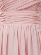 A-Linie, Rundhalsausschnitt, bodenlanges Chiffon-Brautjungfernkleid mit passender Spitze und gerüschten Falten 