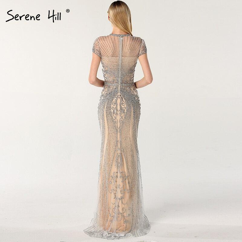 Auf Lager: Luxuriöses Meerjungfrauen-Abendkleid mit kurzen Ärmeln, Rundhalsausschnitt und Diamantbesatz, Perlenstickerei, Übergröße LA60742 