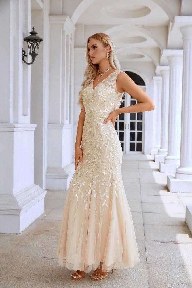 Ladies V Neck Embroidery Sleeveless Floor Length Mermaid Bridesmaid Evening Dress Wedding Party Prom