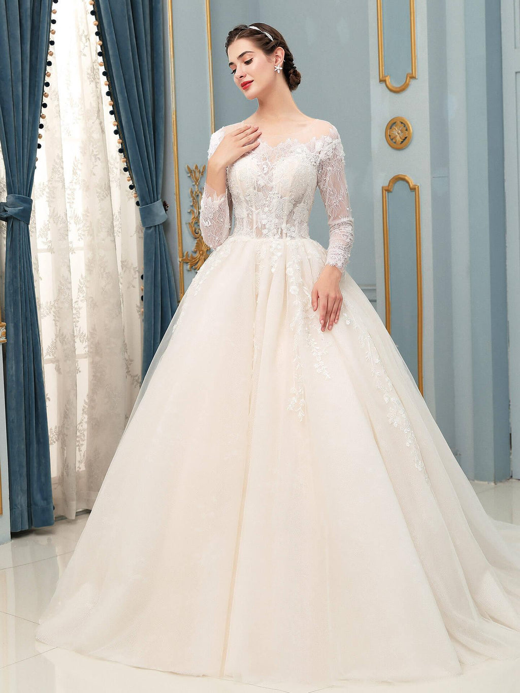 Vestido de novia largo sin mangas con apliques de encaje y tul hasta el suelo