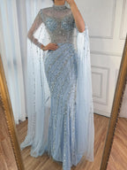 Vestido de Noche de Lujo Nude Estilo Sirena con Mangas de Capa