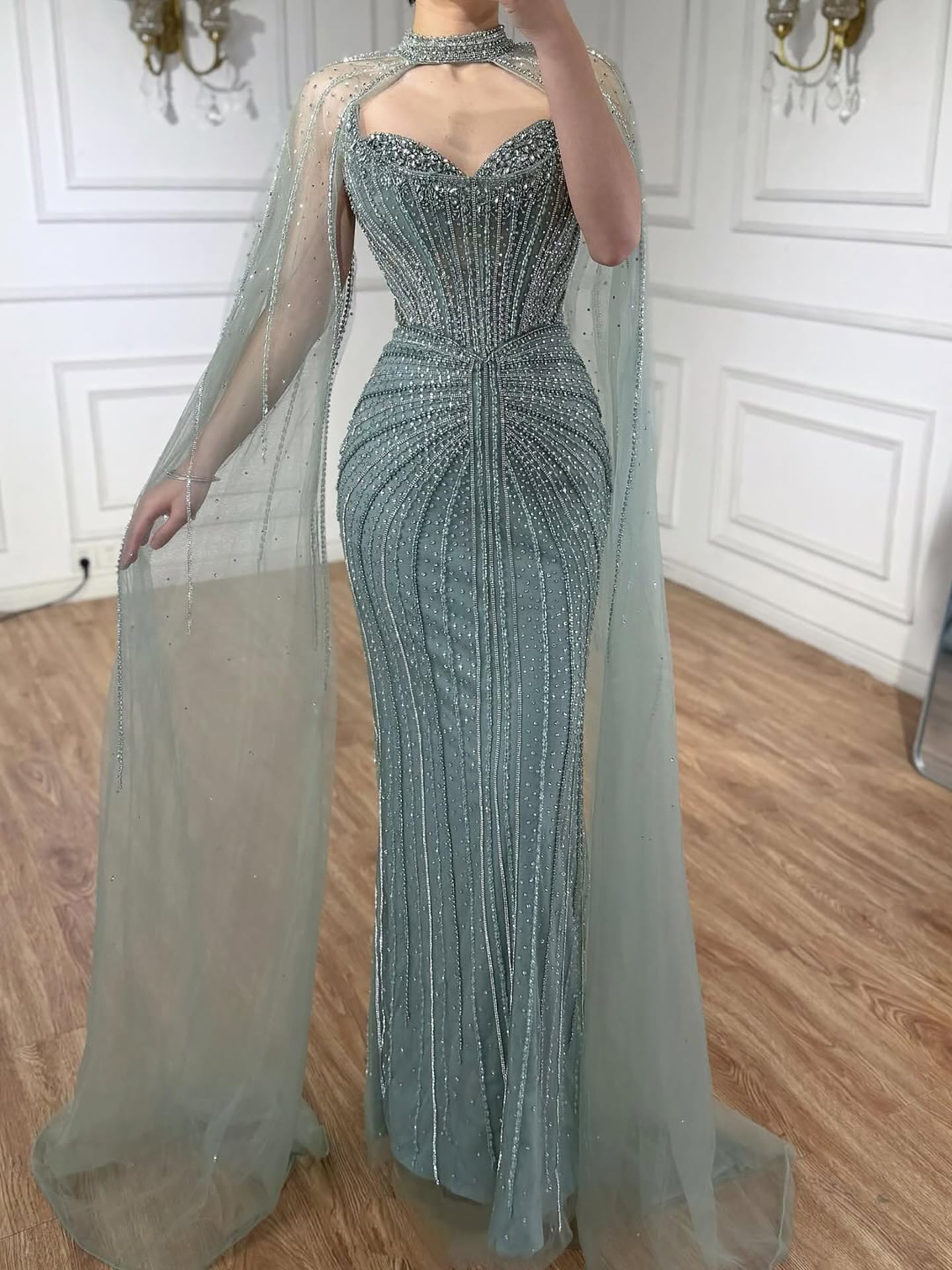 Vestido de Noche de Lujo con Capa y Cuentas de Caramelo de Dubái LA72811C