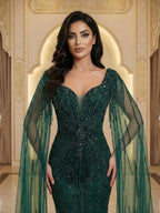 Luxuriöses, perlenbesetztes Abendkleid in Karamell mit Cape LA72992A