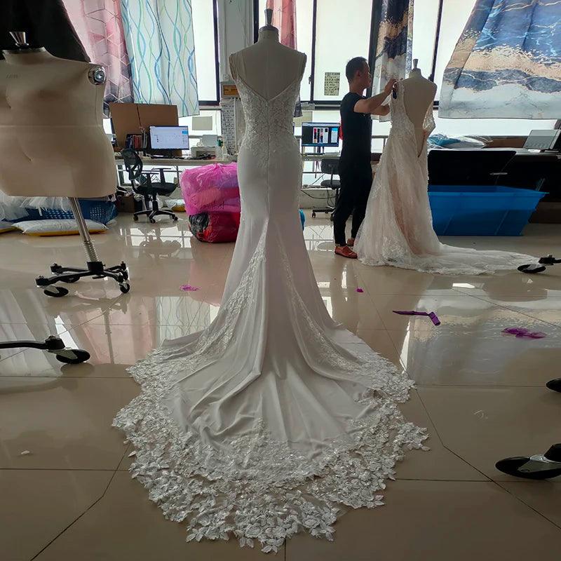 Boho Wedding Dresses V-Neck Appliques Lace Mermaid Elegant Wedding Gown Spaghetti Strap Sexy Country Bridal Dress&nbsp;