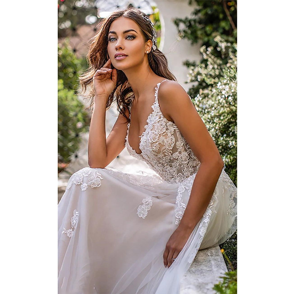 Vestido de novia largo estilo bohemio, corte A, espalda descubierta, flores 3D, tirantes finos, estilo princesa, largo hasta el suelo. 