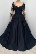 Schwarzes Abendkleid im Ballkleid-Stil mit langen Ärmeln und Herzausschnitt im Prinzessinnen-Stil