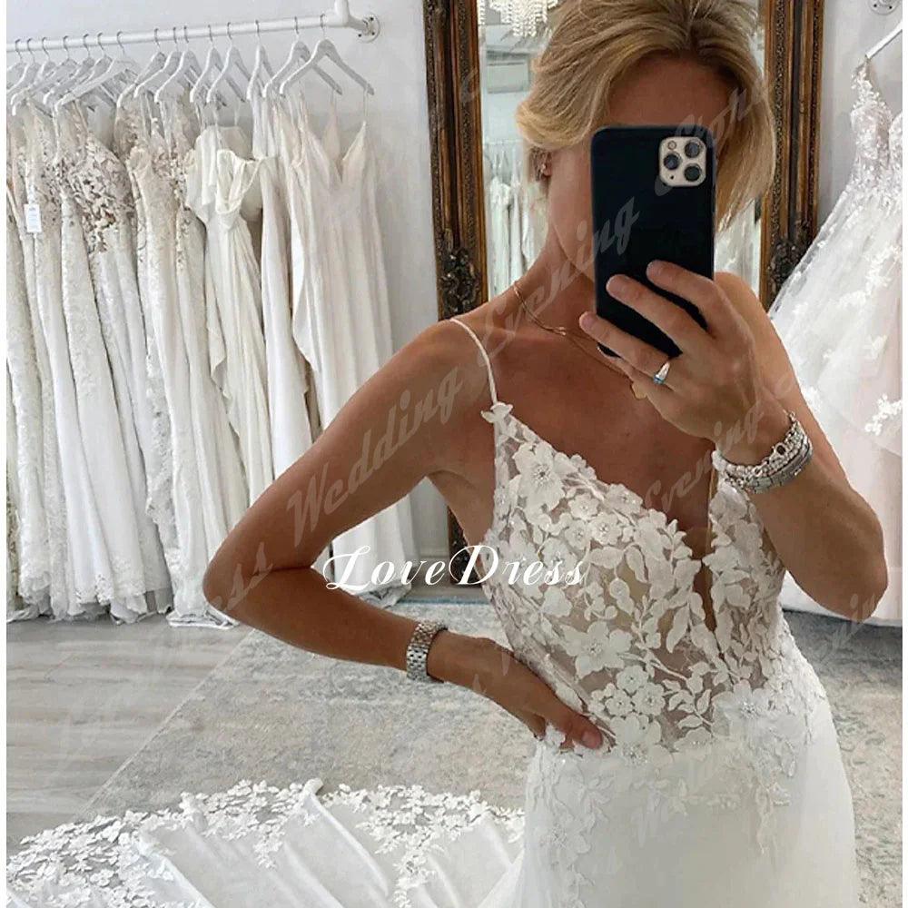 LoveDress Elegant Deep V Neck Wedding Dresses Lace Appliques Backless A-Line Wedding Gown Sleeveless Tulle Vestido De Noiva