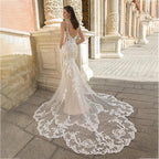Vestido de novia de sirena de lujo con apliques de encaje, escote en V, tirantes finos, espalda descubierta, cola larga, 2024 