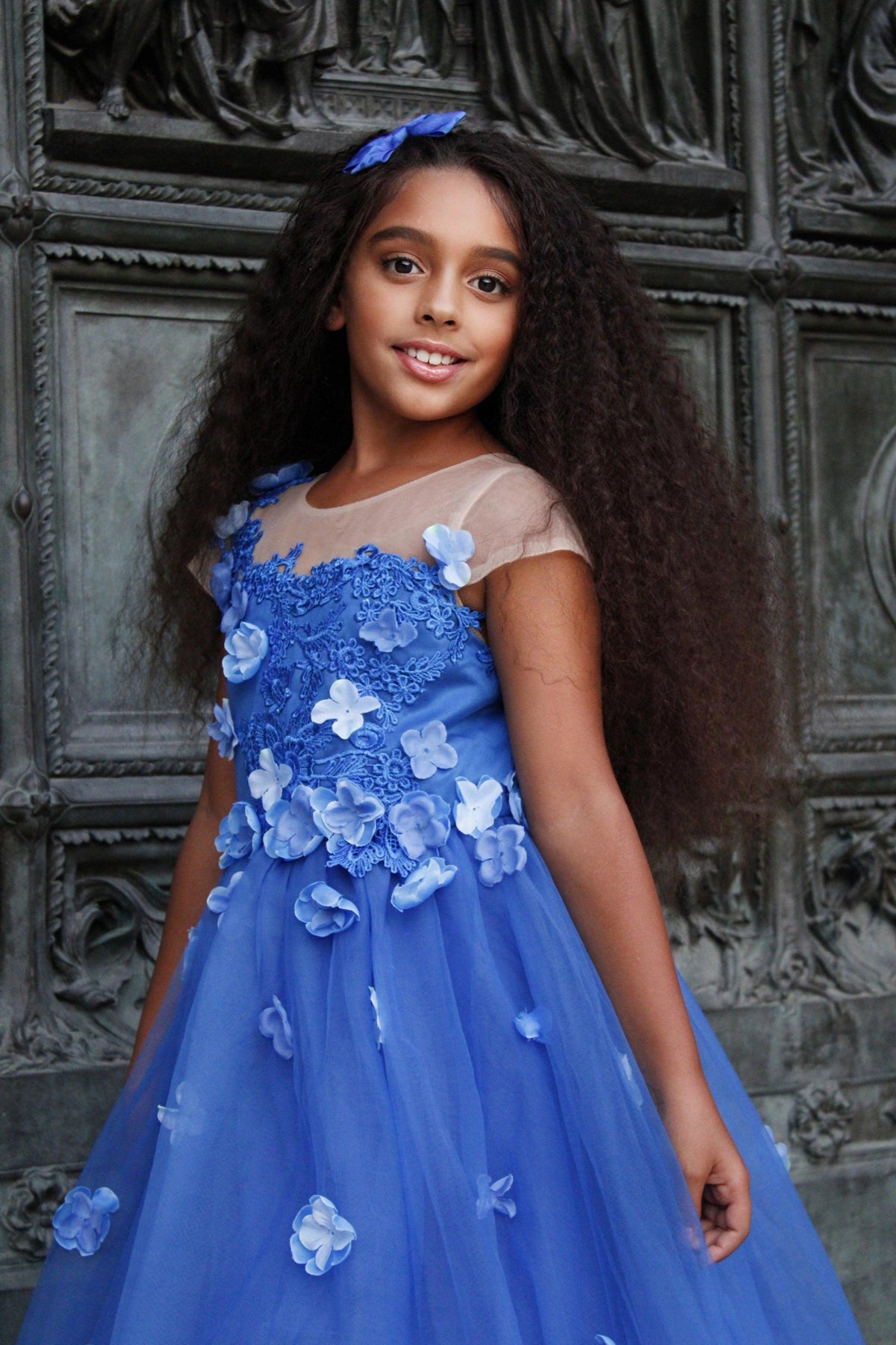 Vestido de princesa para niña de las flores con apliques y lazo azul real 
