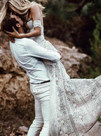Vestido de novia bohemio rústico color marfil con escote corazón y encaje de NumberSea, MW267