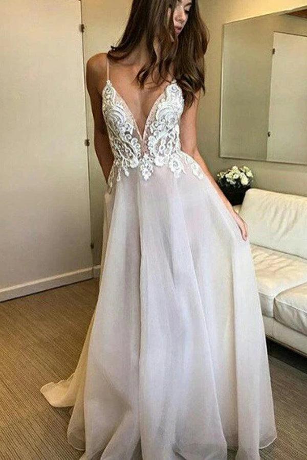 Vestido de novia playero NumberSea con tirantes finos, escote en V profundo y apliques de encaje, MW306