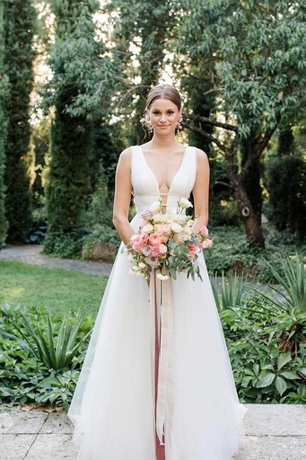 Vestido de novia NumberSea con escote en V, tul, estilo gala, estilo escote pronunciado, MW387