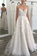 Vestido de novia NumberSea con escote corazón, tirantes finos, color marfil, encaje y apliques, MW415