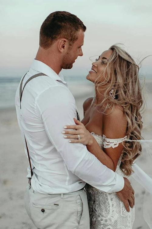 Vestido de novia playero NumberSea con escote corazón, apliques de encaje y cola corte, MW438