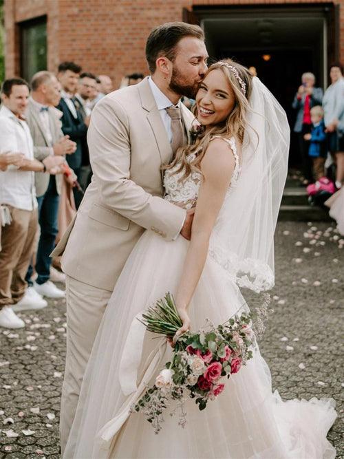 Preciosos vestidos de novia NumberSea con apliques, corte A y mangas cortas de tul, MW443