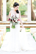 Vestido de novia rústico de encaje estilo sirena con escote en V y tirantes finos de NumberSea, MW447