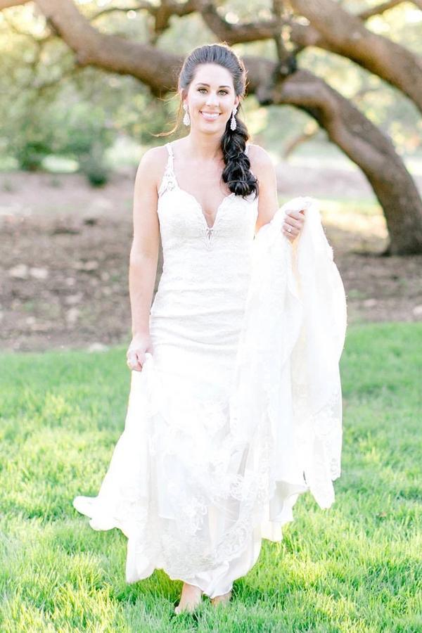 Vestido de novia rústico de encaje estilo sirena con escote en V y tirantes finos de NumberSea, MW447