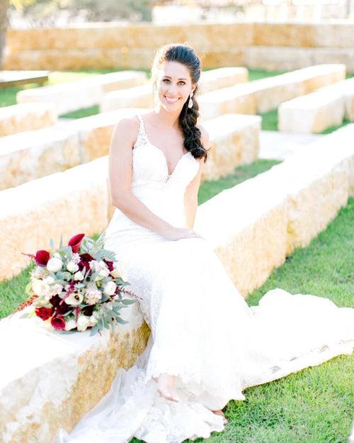 Vestido de novia rústico de encaje estilo sirena con escote en V y tirantes finos de NumberSea, MW447