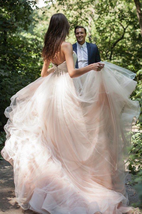 Vestido de novia NumberSea sencillo de tul con corte A y escote en V, MW491