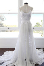 Vestido de novia playero de encaje con tirantes finos y escote corazón de gasa blanca NumberSea, MW498