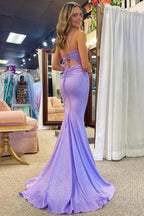 Vestido de fiesta largo color lavanda con purpurina y cuentas de sirena