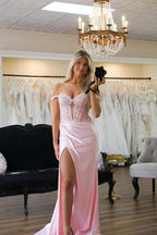 Vestido de fiesta rosa de sirena con hombros descubiertos y apliques