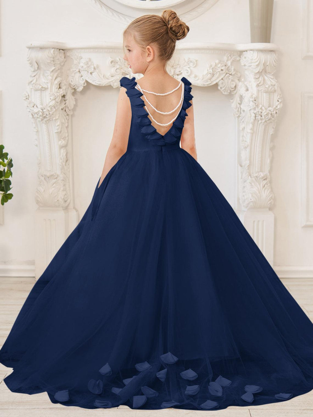 Elegante vestido de niña de las flores de tul blanco con cola larga 