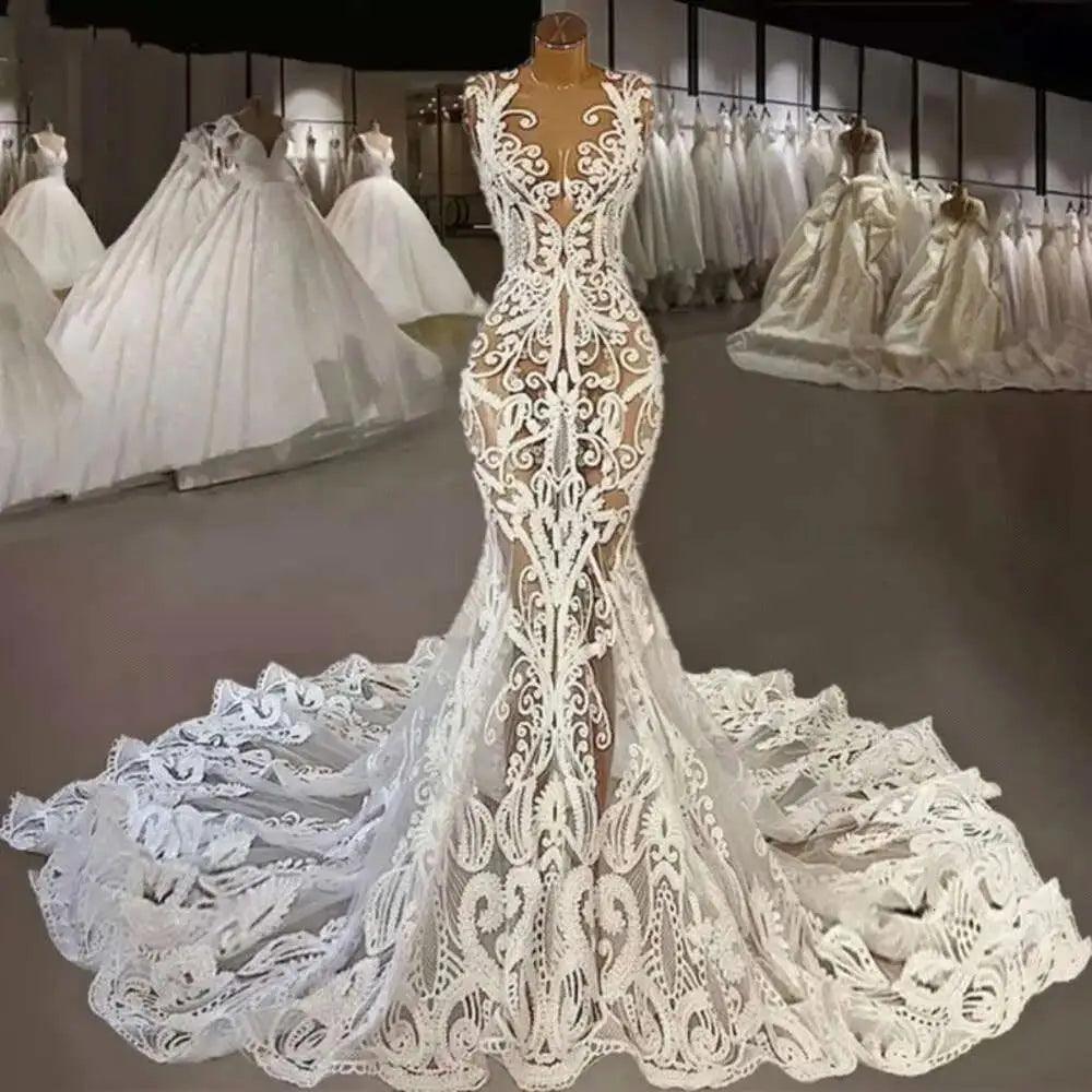 Neue romantische Spitze Brautkleider mit Kathedrale Zug Robe De Mariee Sexy Illusion Zurück Meerjungfrau Brautkleid Vestidos De Novia 
