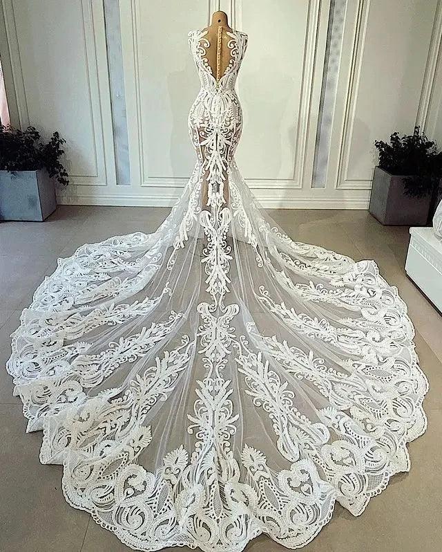 Neue romantische Spitze Brautkleider mit Kathedrale Zug Robe De Mariee Sexy Illusion Zurück Meerjungfrau Brautkleid Vestidos De Novia 