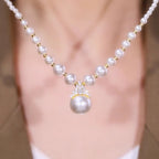 Unique design sense French elegant atmosphere queen zircon pearl necklace autumn new versatile collarbone chain