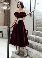 Vestido de fiesta de terciopelo rojo vino, largo hasta la rodilla, con hombros descubiertos, vestido de dama de honor rojo vino