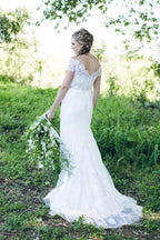 Vestido de novia NumberSea blanco con hombros descubiertos, espalda abierta, corte trompeta, encaje y apliques, MW198 
