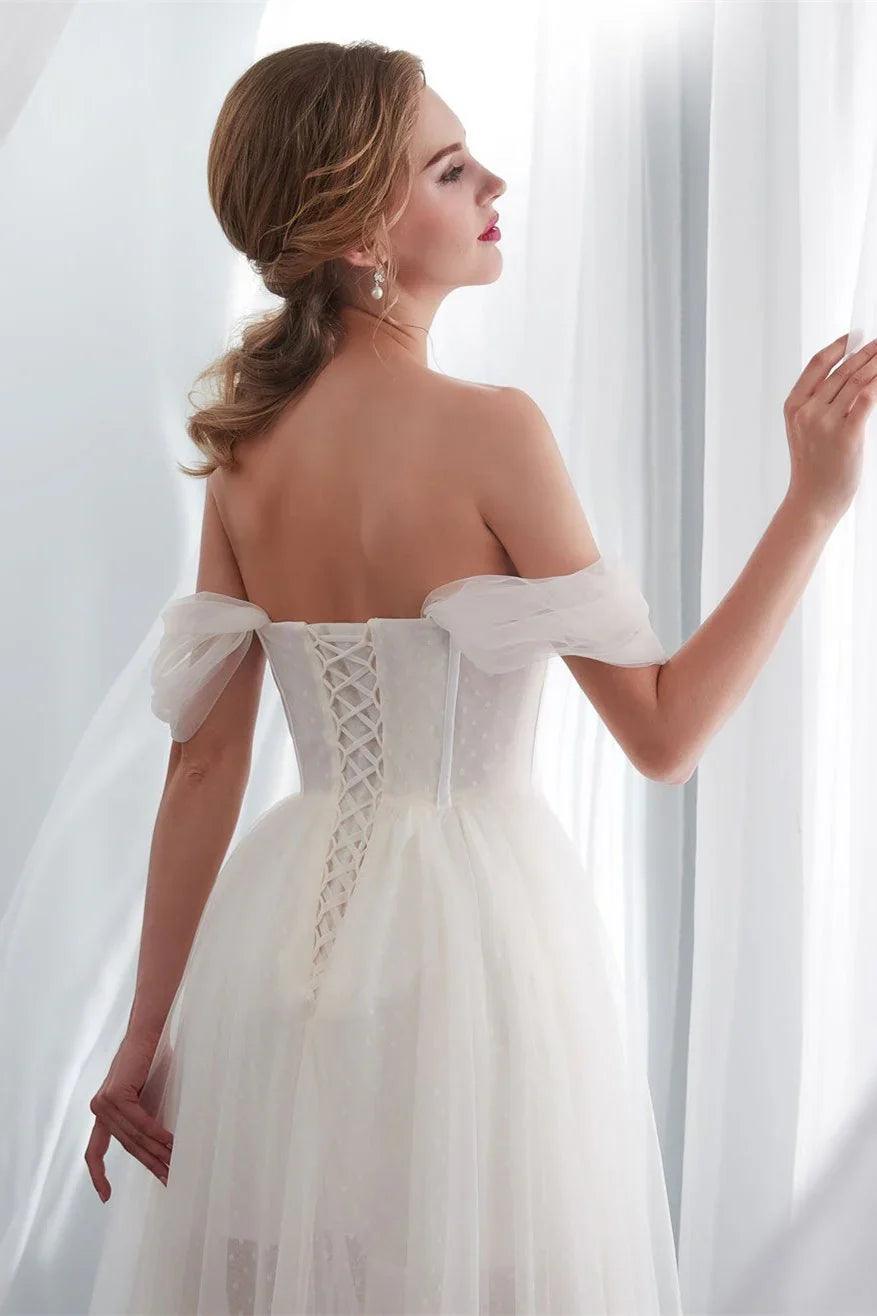 Schulterfreie Brautkleider aus Tüll