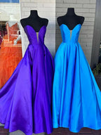 Ballkleid in Übergröße A-Linie Satin trägerlos mit Schlitz