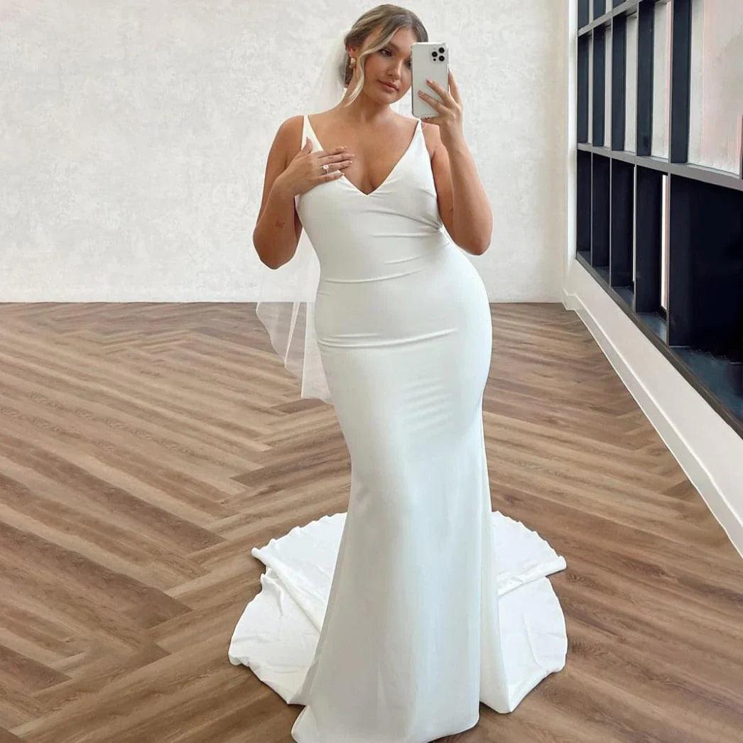 Vestidos de novia de talla grande con espalda drapeada desmontable y escote en V, corte trompeta de satén