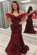 Vestido de fiesta de talla grande con lentejuelas y plumas de sirena y hombros descubiertos, corte trompeta largo