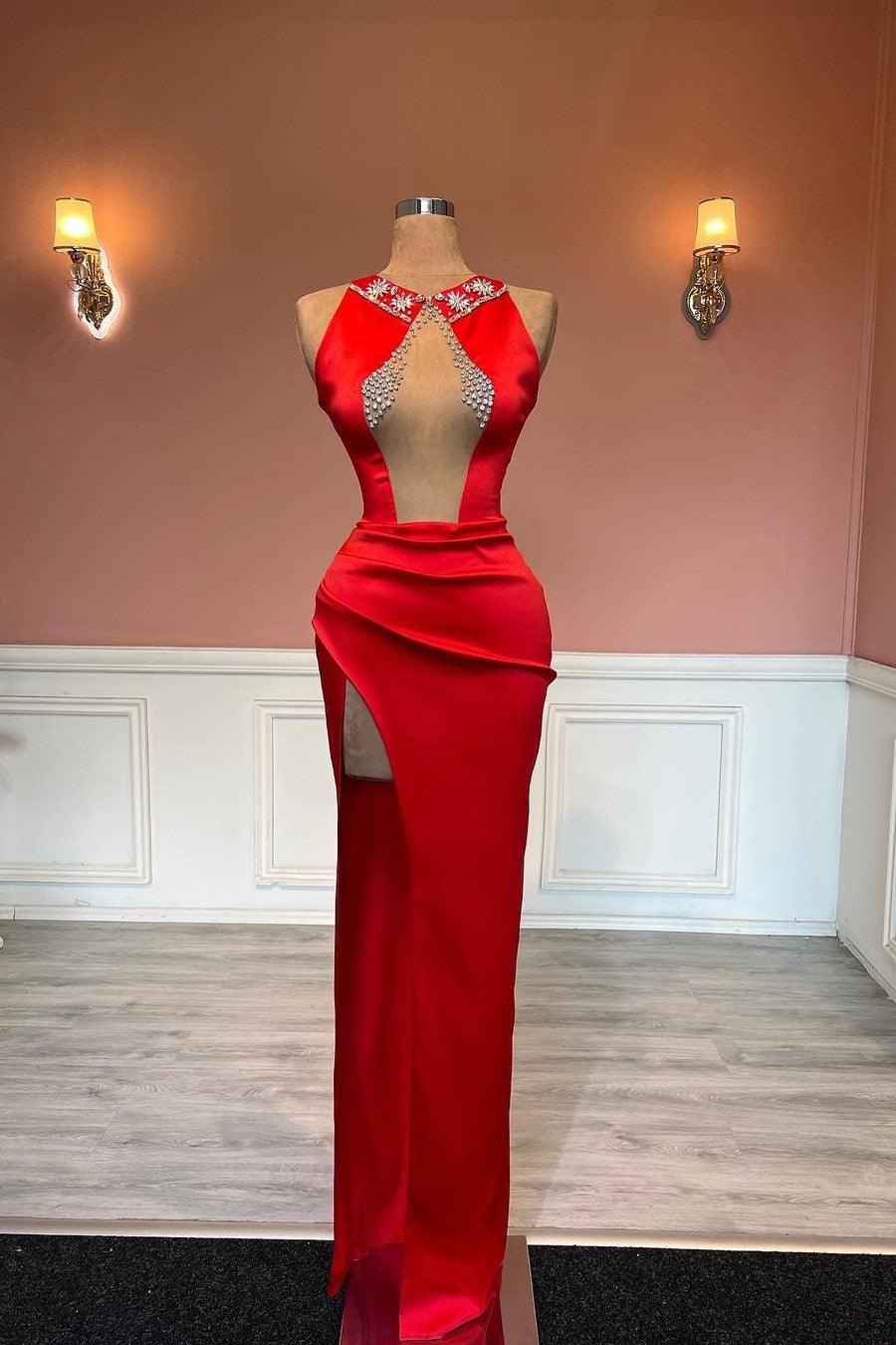 Vestido de fiesta rojo sin mangas con escote en forma de columna y cuentas con abertura