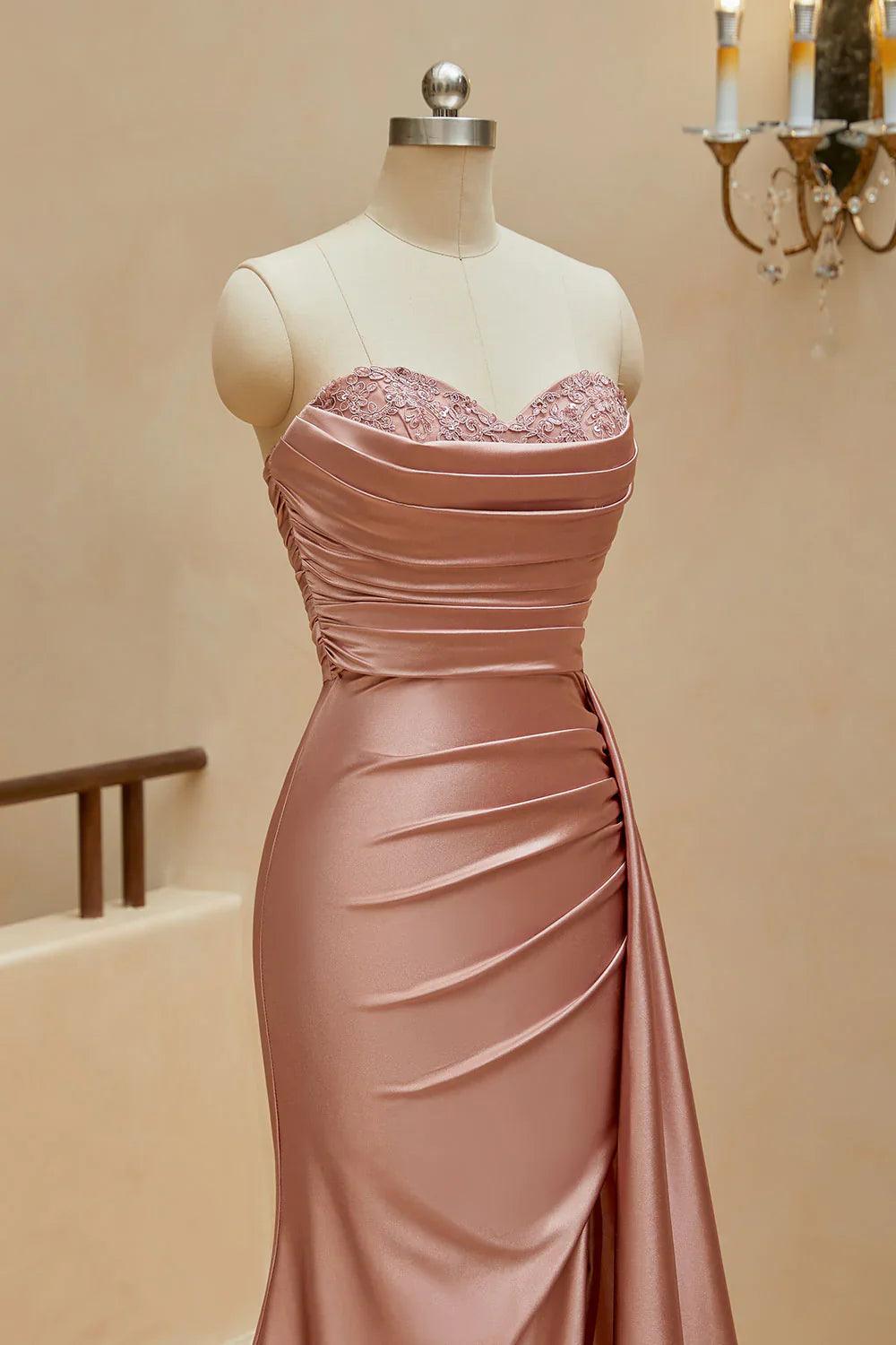 Vestidos de fiesta de sirena con escote corazón y satén con abertura y cola adjunta