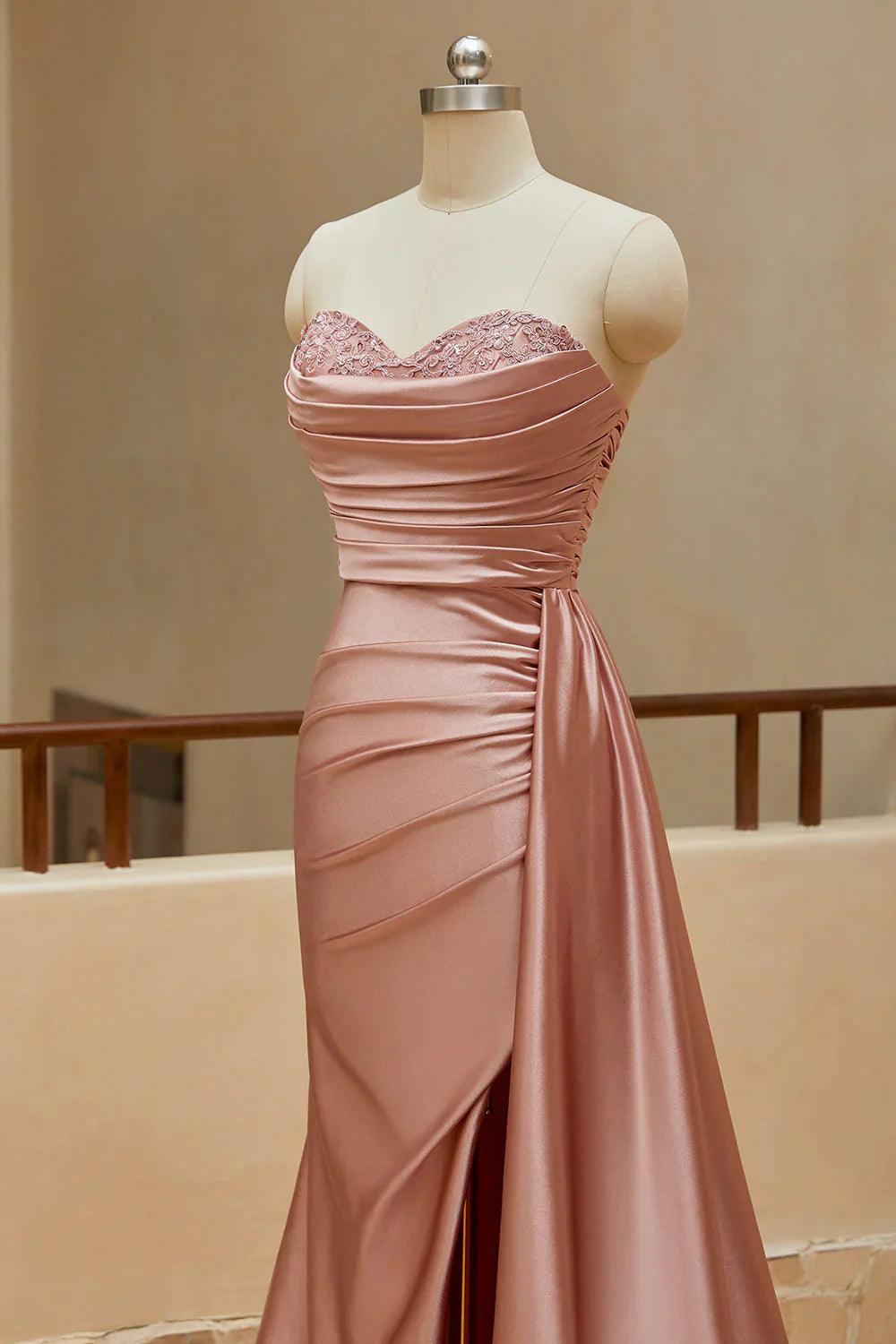 Vestidos de fiesta de sirena con escote corazón y satén con abertura y cola adjunta