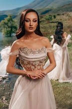 Vestido de fiesta romántico de tul estilo princesa con hombros descubiertos para jardín