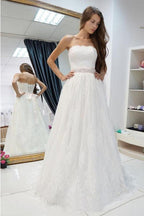 Vestidos de novia NumberSea románticos blancos de corte A con encaje y hombros descubiertos, MW601