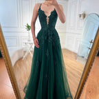 Luxuriöses salbeigrünes A-Linien-Abschlussballkleid aus Spitze mit Spaghettiträgern