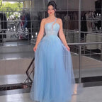Serene Hill Blaues Spaghettiträger A-Linien One-Shoulder Ballkleid