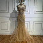 Vestido de Noche Sirena con Cuentas Color Nude de Lujo y Cuello Alto LA72897